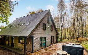 Ramshorn Estate Woodland Lodges